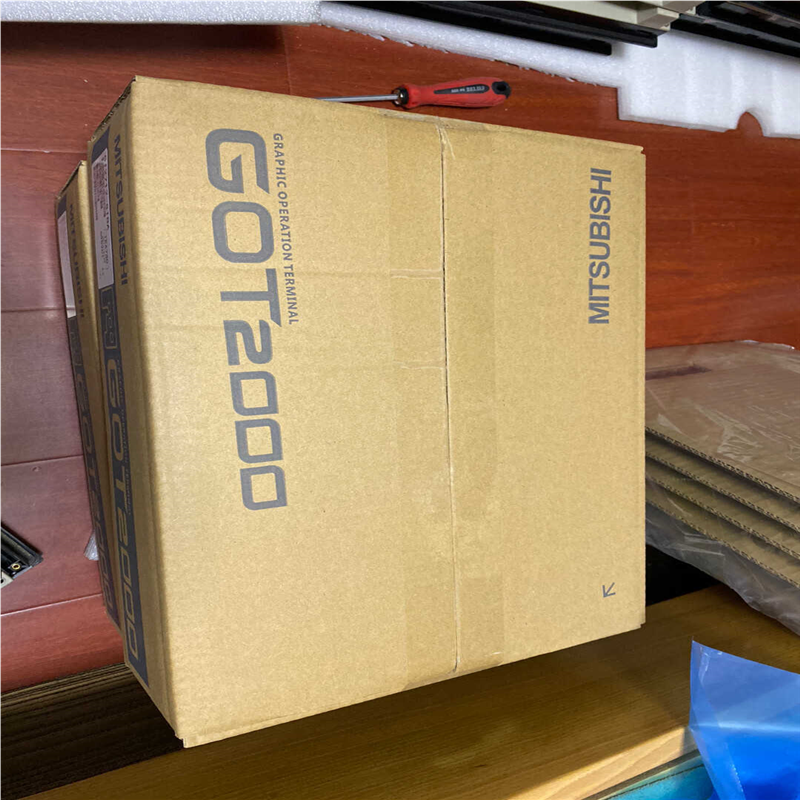 三菱触摸屏GT2710-STBA/STBD~议价