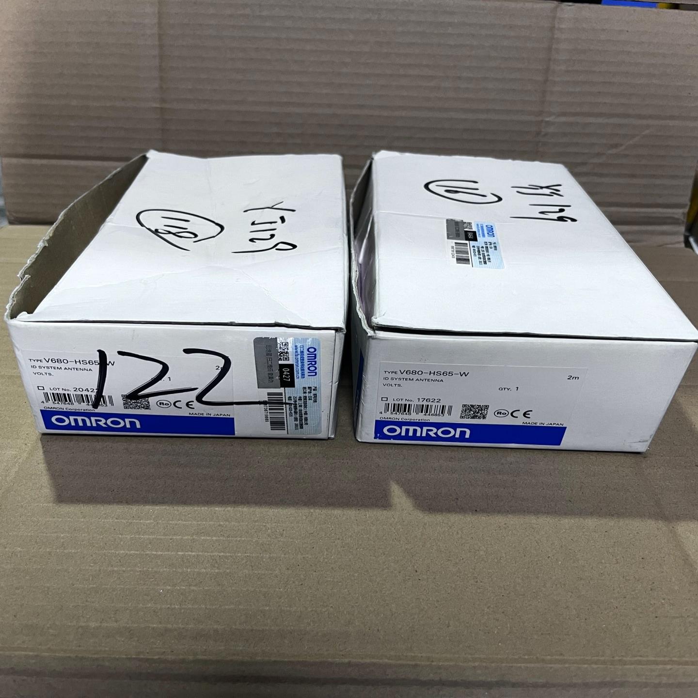 询价~V680-HS65-W，有2个，介意盒子勿扰！ - 实物图