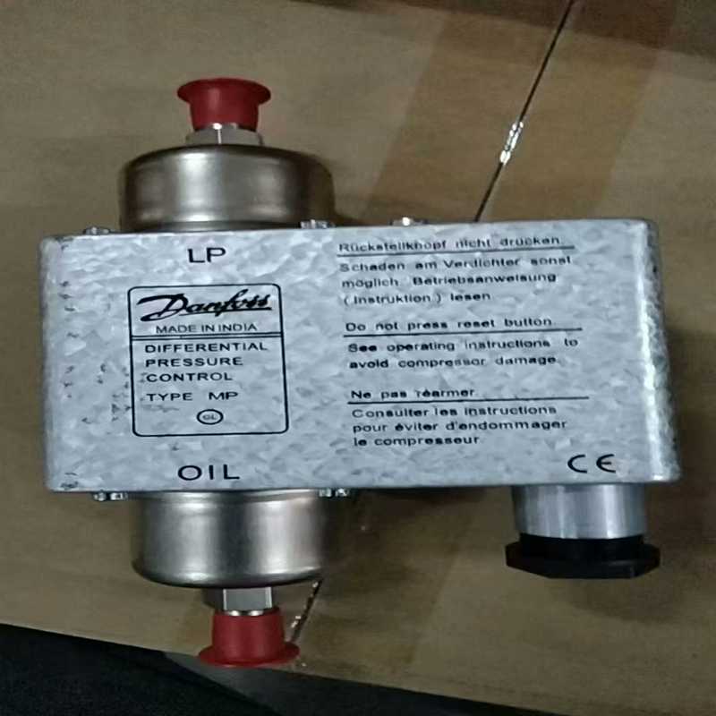 询价~丹佛斯MP55压力开关，延时45秒，060B01