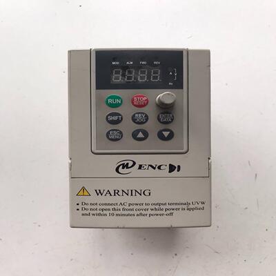 (议价)易能变频器EDS800-2S0015成色如图功