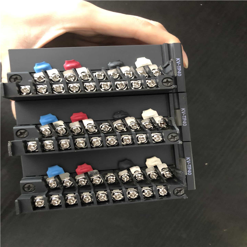 基恩士PLc模块KV-TP40，无盖子，600一个(崽崽配件）