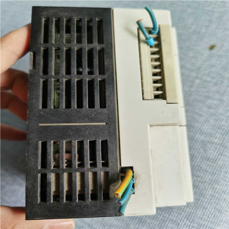 Moeller穆勒plc模块，EM4-101-DD2二手拆机~议价