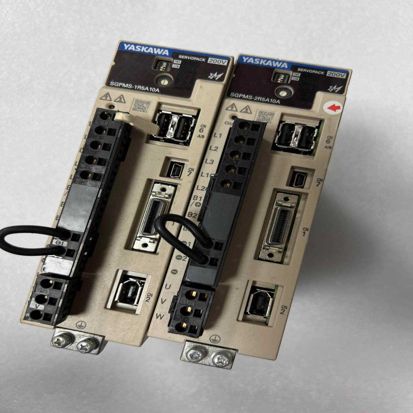 【汇生】拆机安川驱动器SGPMS-1R5A10A/SGPMS-2R5【议价】