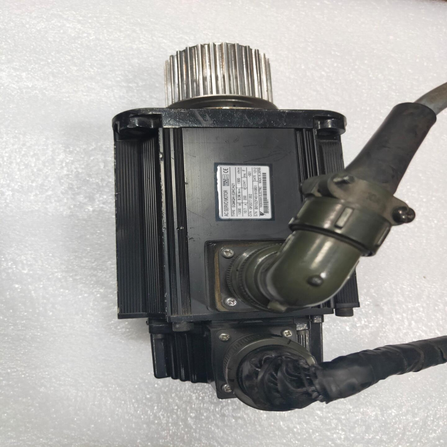 安川伺服电机 SGMGH-13ACA21 件，实物拍~议价