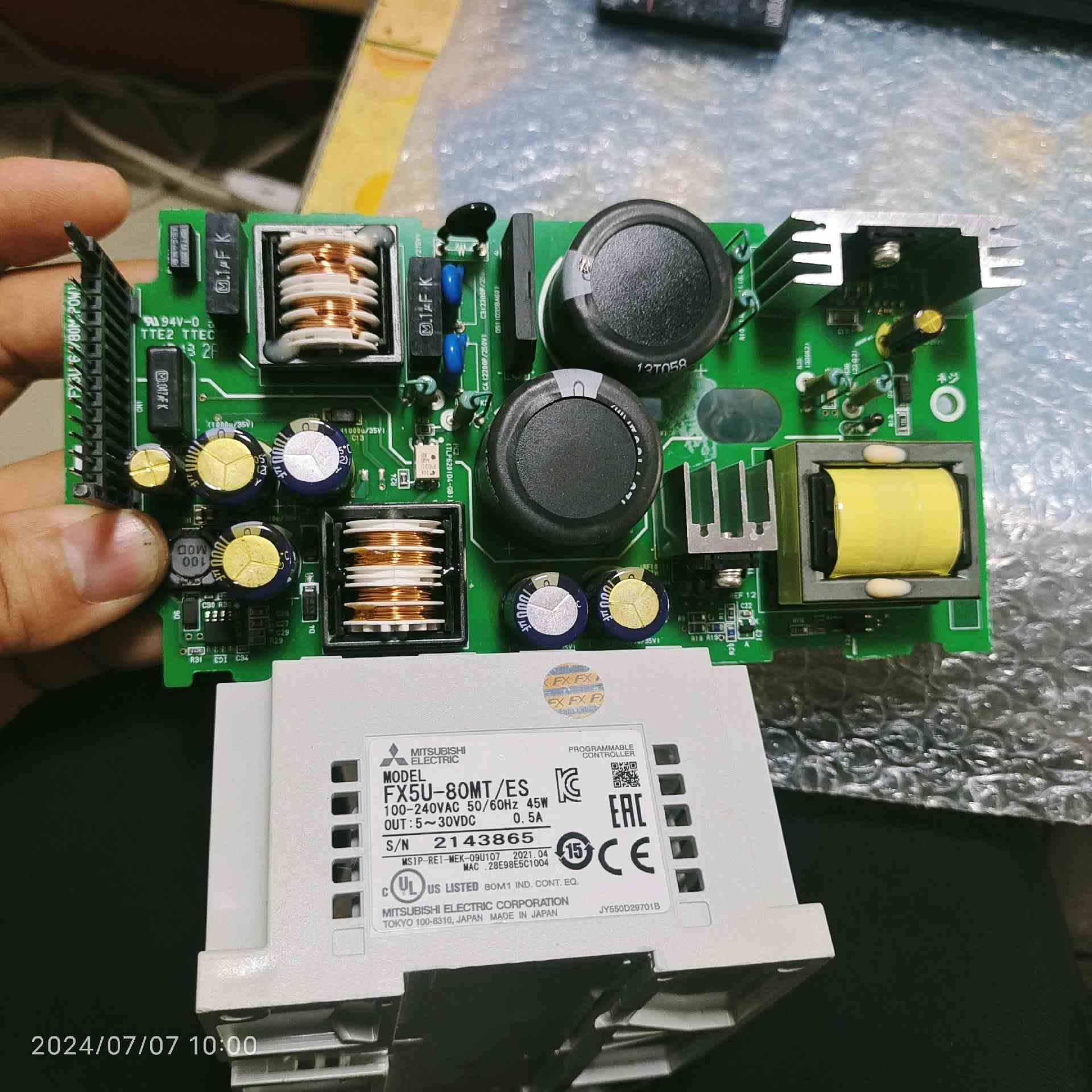 21年份FX5U-80MT 电源板三菱已测试功议价