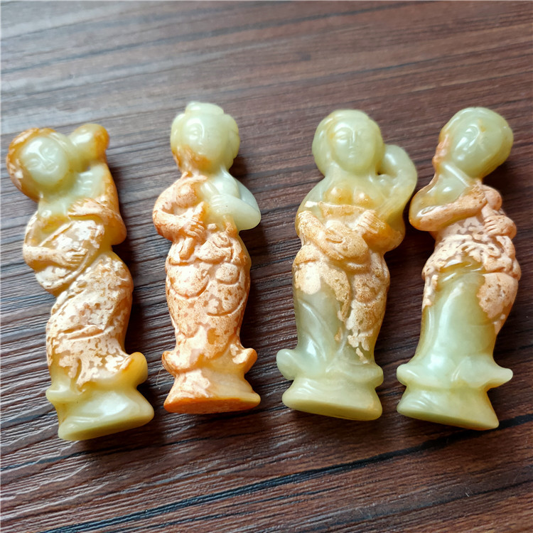 供应古玩杂项仿古做旧工艺品岫玉吹拉弹唱小玉人手把件