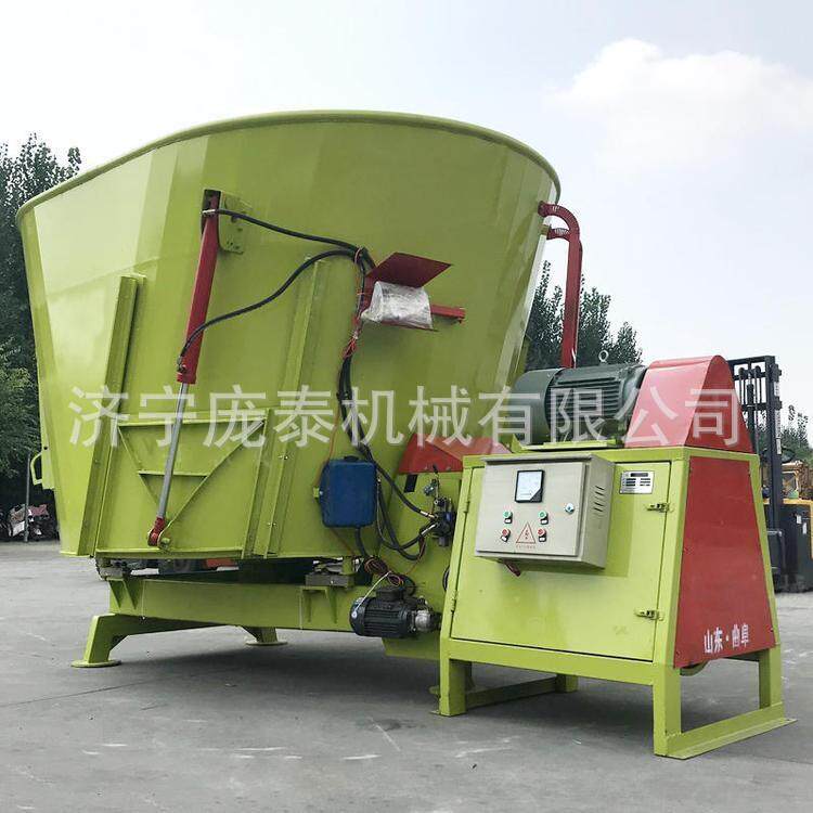 9方立式TMR搅拌机草捆铡揉一体草料混料机牛羊驴养殖场拌草机