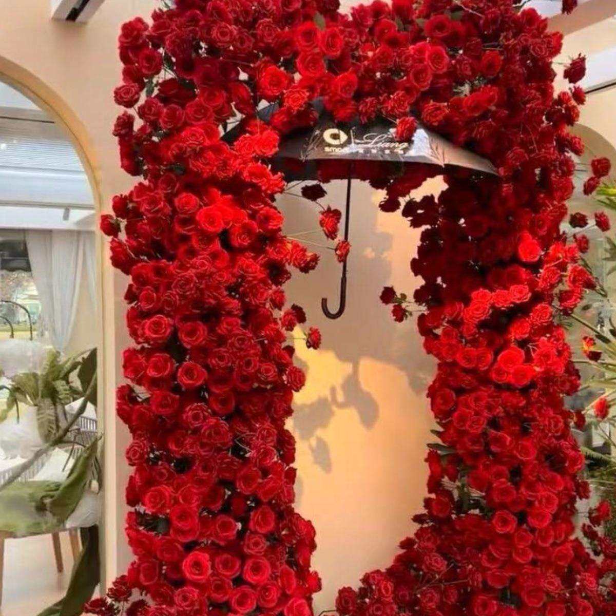 七夕节玫瑰花壁挂花器假花铁艺雨伞网红花墙装饰场地布置逼真