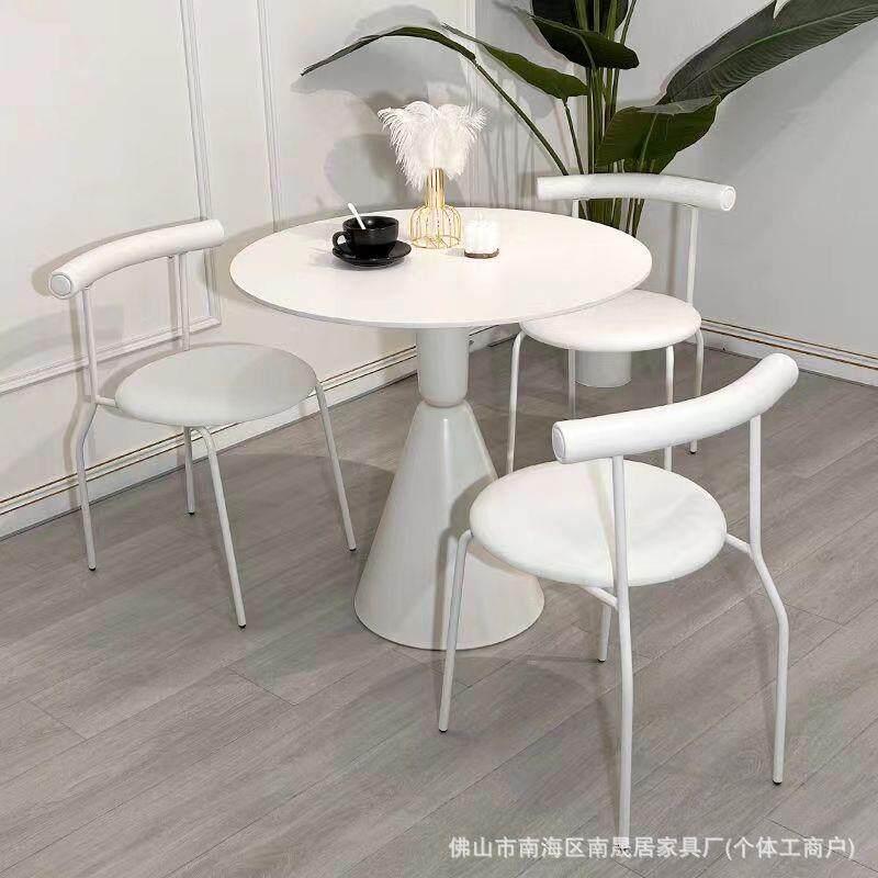 法式奶油风岩板餐桌商用洽谈桌现代简约小户型圆形奶茶店圣杯餐桌