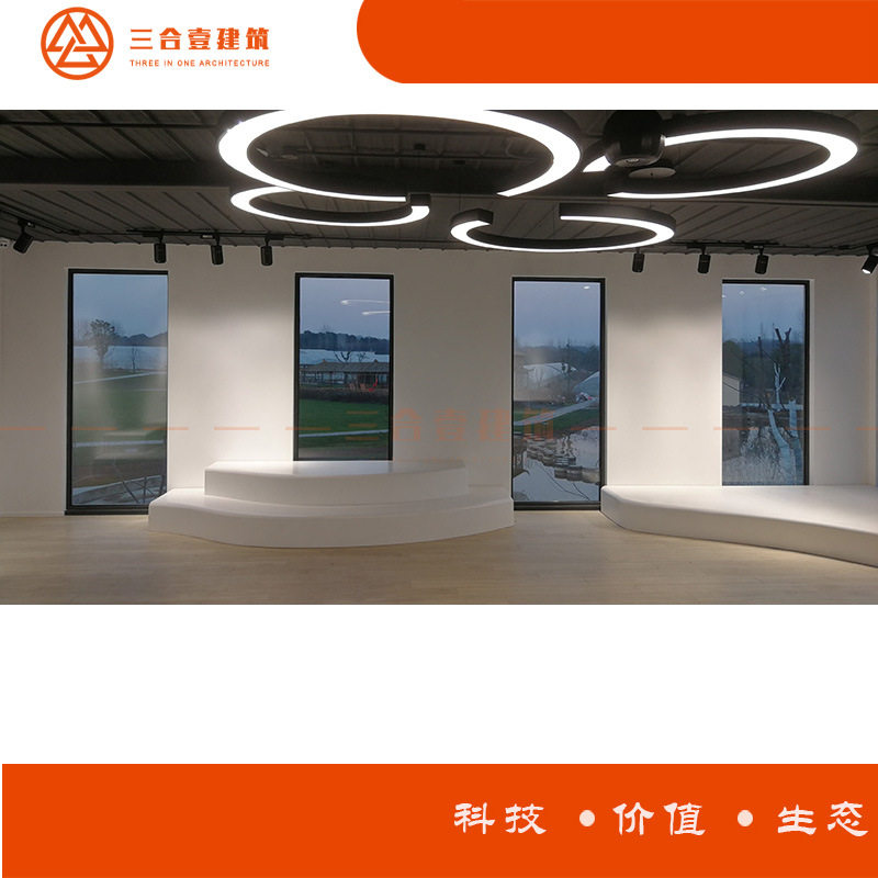 集装箱活动房屋室内空间大采光好布局规整集装箱私人化