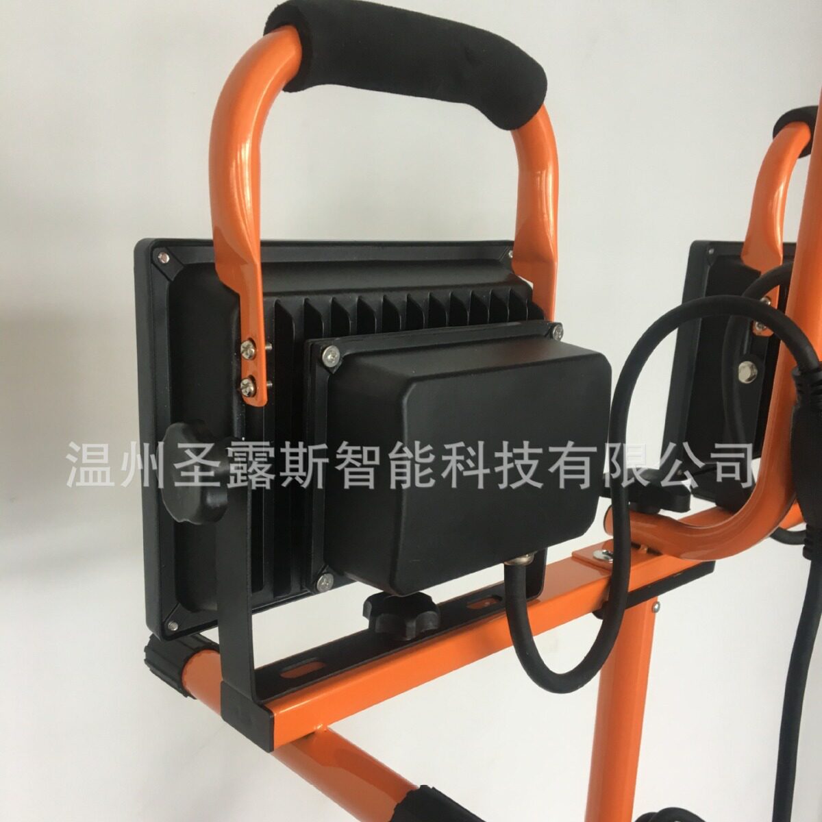 厂家供应LED投光灯LED三脚支架灯户外灯草坪灯草地灯