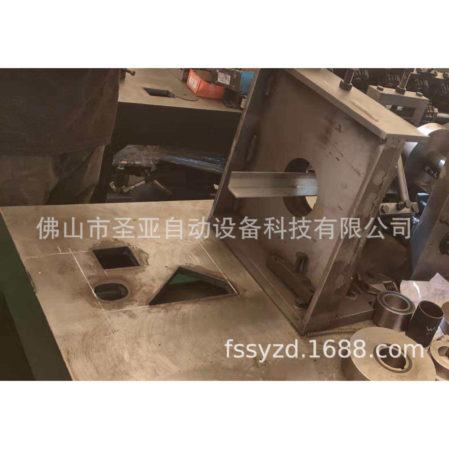镀锌钢带角钢机角钢法兰成型生产线角钢法兰成型冲孔下料机设备