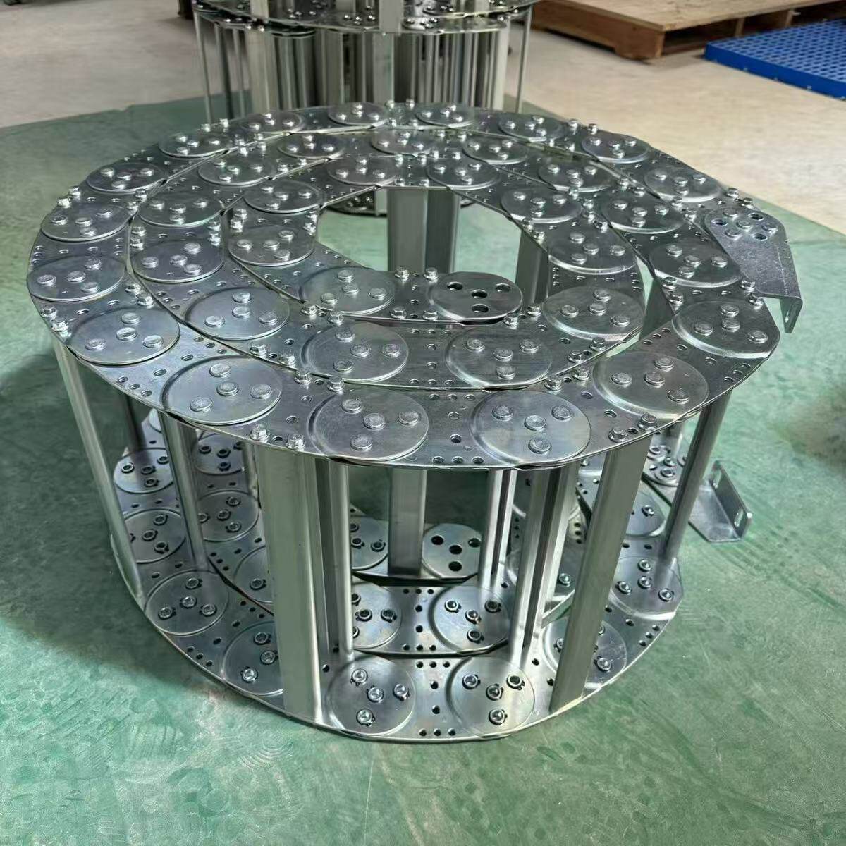 拖链钢铝坦克链桥式不锈钢拖链钢制拖链全封闭金属钢制拖链