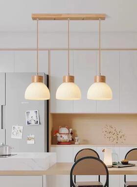 2025年新款式厅吊灯餐日原吧台灯简约现代单头卧室三木头ARF饭厅