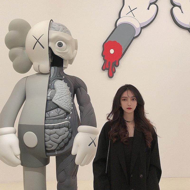 潮流雕kaws1933潮流芝麻街玻璃户外商场网型红店铺装饰卡通模钢型