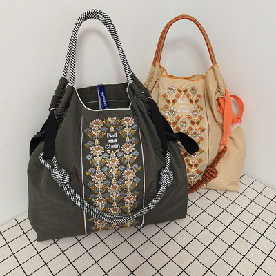 ballchain2025新品弗朗花刺绣包