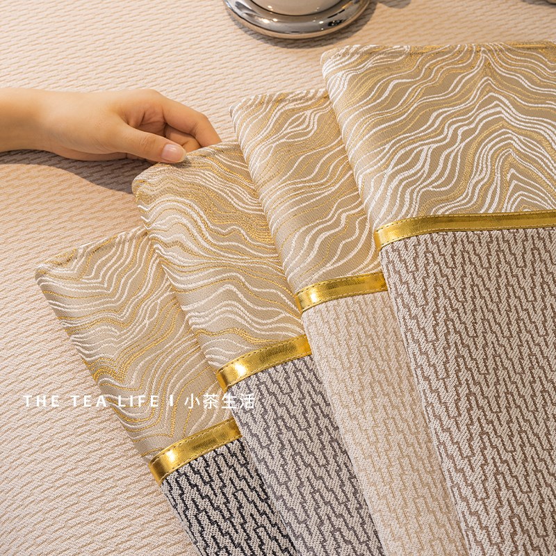 沙发垫四季c通用2024新款防滑坐垫子轻奢高级感客厅沙发套罩盖布