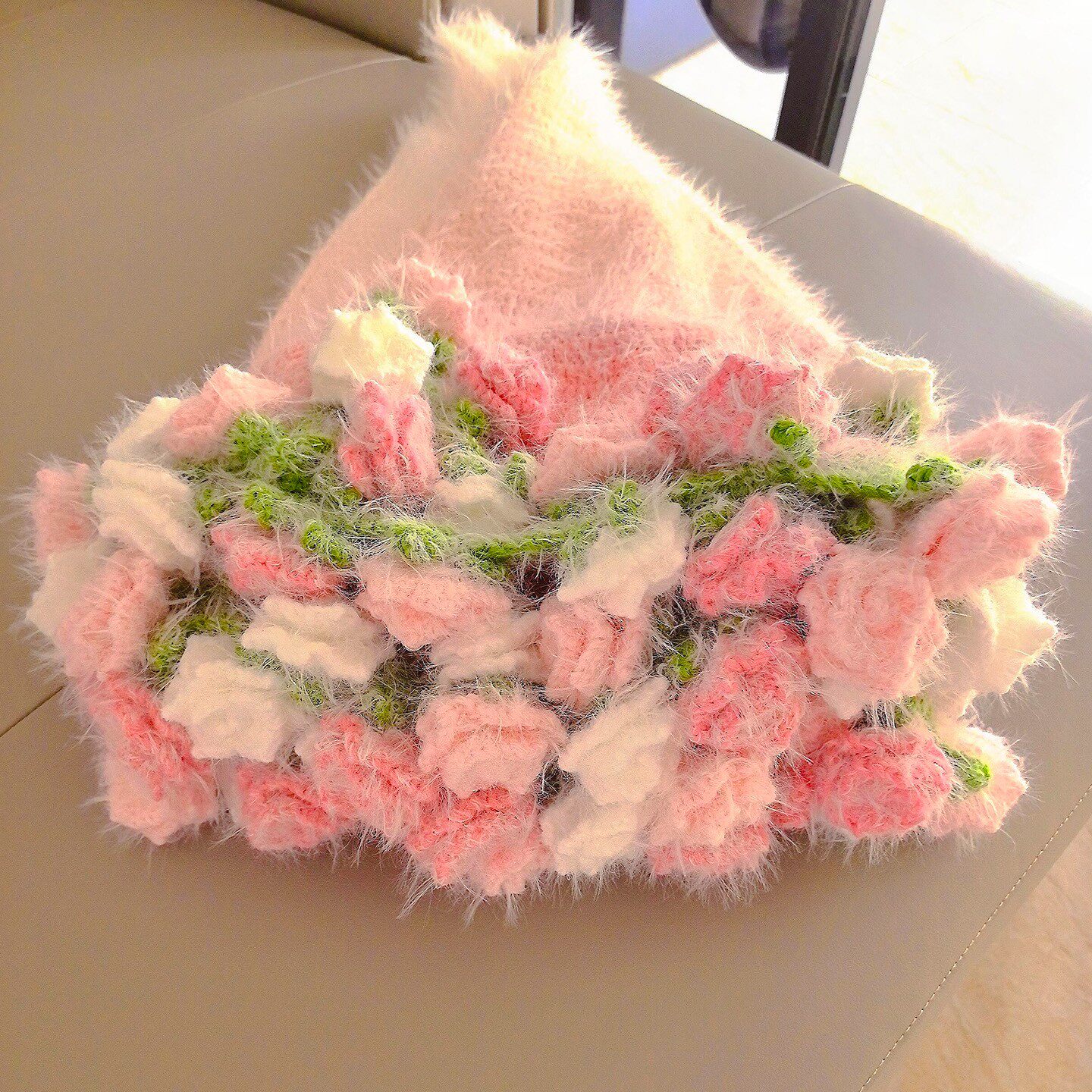 渐变玫瑰花毯diy材料包手工钩织成品铃兰花毯牛奶棉线七夕送礼物