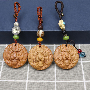 速发威木生肖挂牌扣 虎虎生桃汽车扣挂件 木制寅虎小老虎虎件