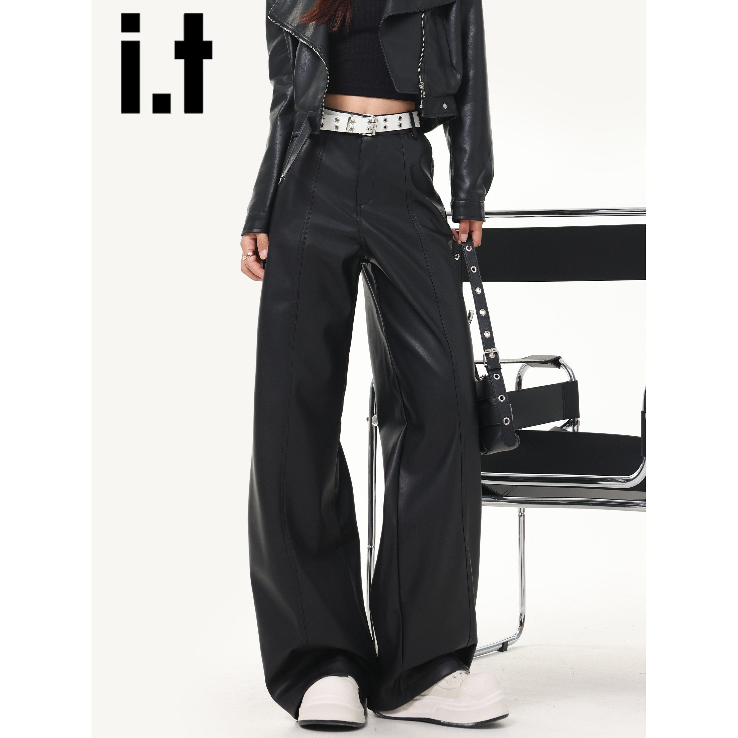 it:CHOCOOLATE黑色PU皮裤女2025新款秋冬高腰直筒宽松阔腿微喇裤