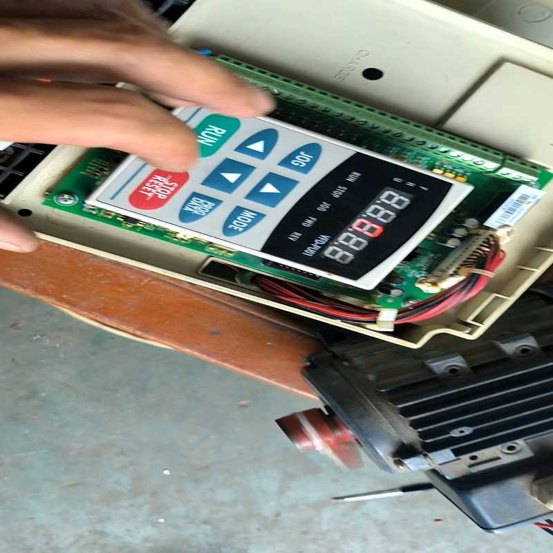 台达 VFD110B43A 变频器 11kW 380V 功能（耶耶电子）