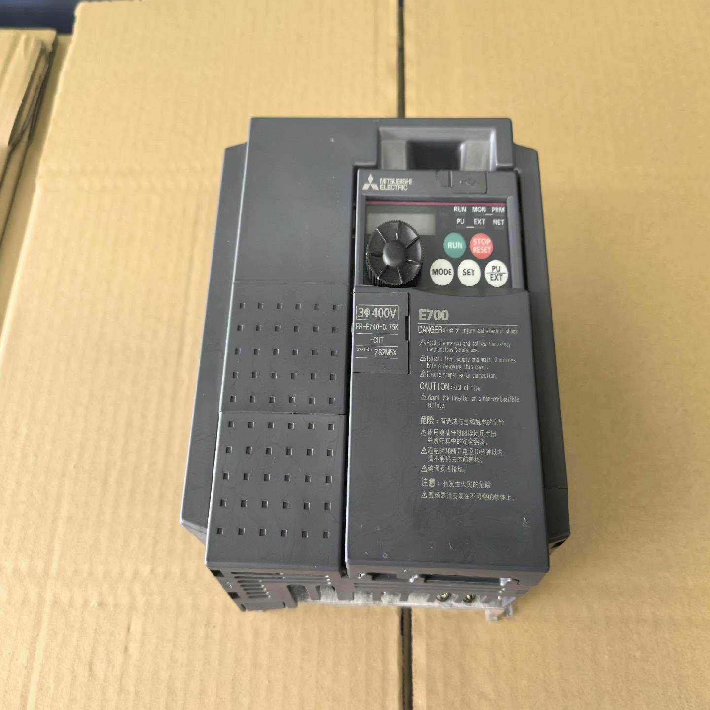 议~三菱变频器FR- E740-0.75K-CHT 98新裸机,3C数码配件,其它配件,淘宝优惠券,粉丝福利购,淘宝优惠卷