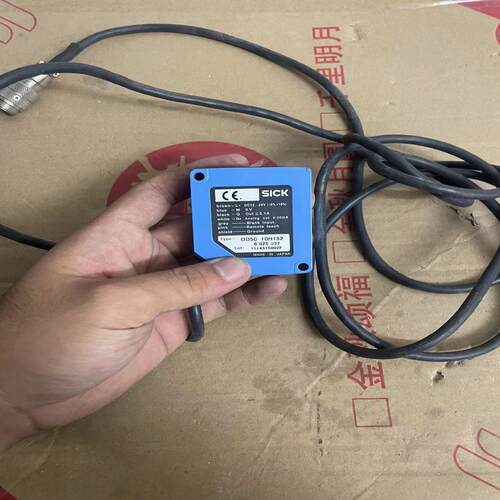 SICK激光测距传感器 OD50-10N152，成色如图，功~议价