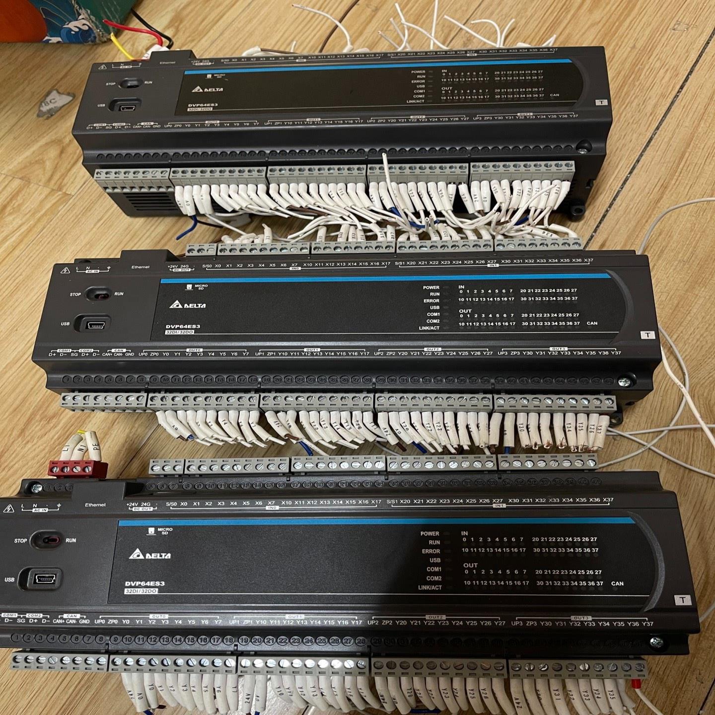 台达plc，DVP64ES300T，23年日期新鲜，成色几乎~询价