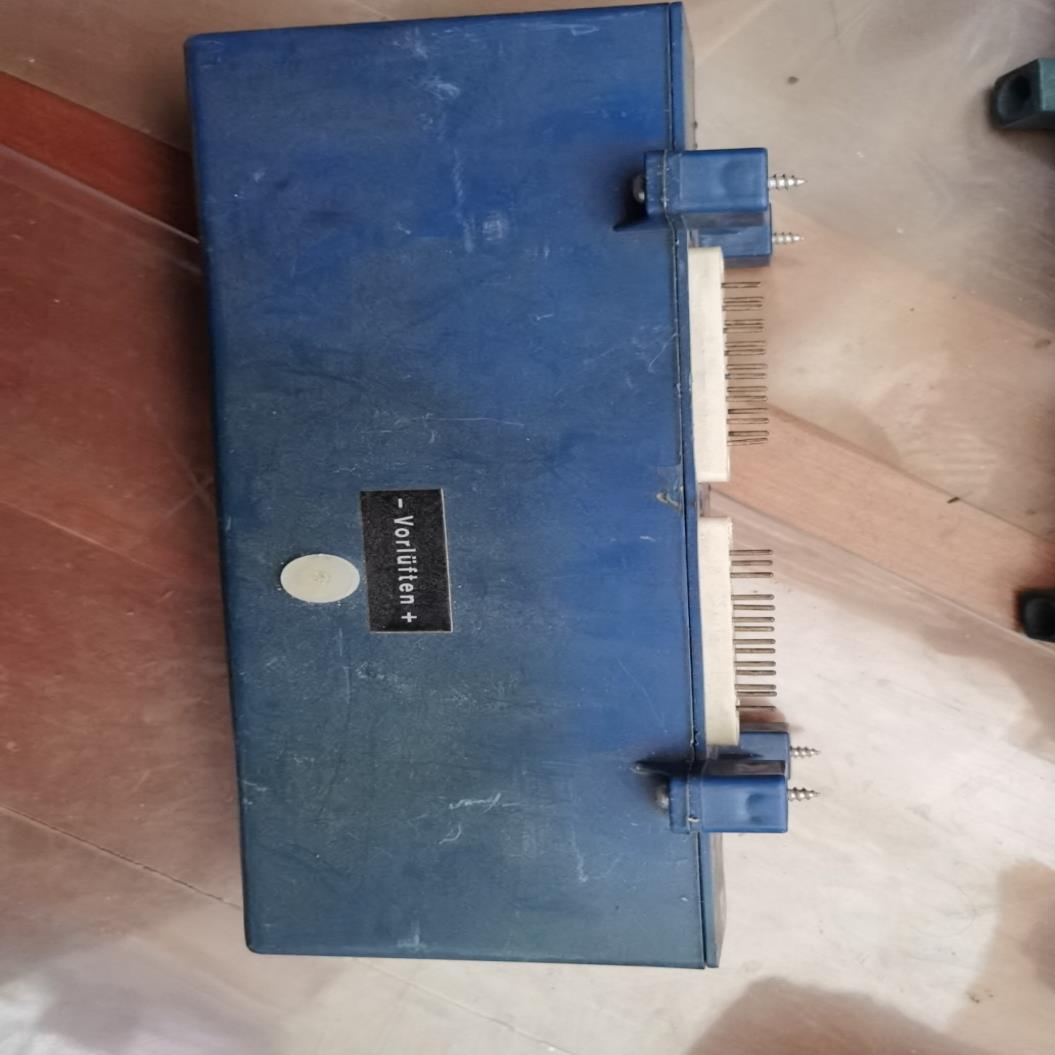 2-1-DL 扎克SAACKE T10 旧(崽崽配件）