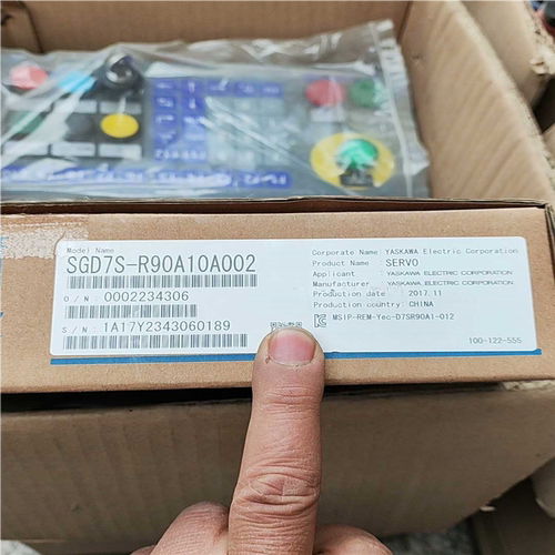 (议价)安川sgd7s-r90a10a002，已开封