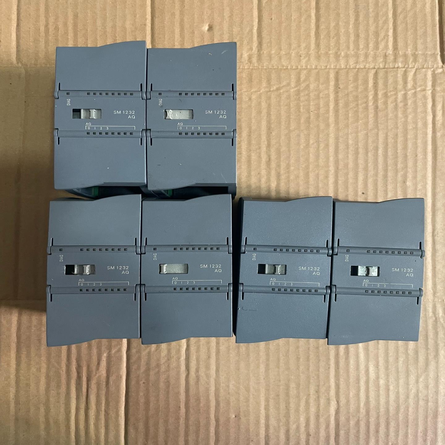 S7-1200231-4HD30-0XB0，实图拍摄，(崽崽配件）