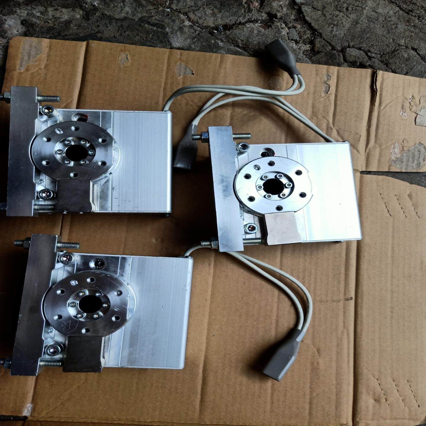 议价SMC LER50J-2电动摆动缸，实物图片！原装包好！