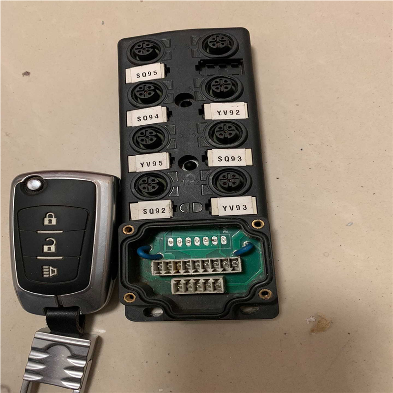 巴鲁夫BPI007J BPI 8M4A4P-2K-00-TP~议价