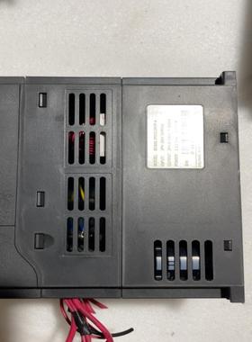 富凌变频器DB600-2R2G/3R7P-4两台2.2kw(崽崽配件）
