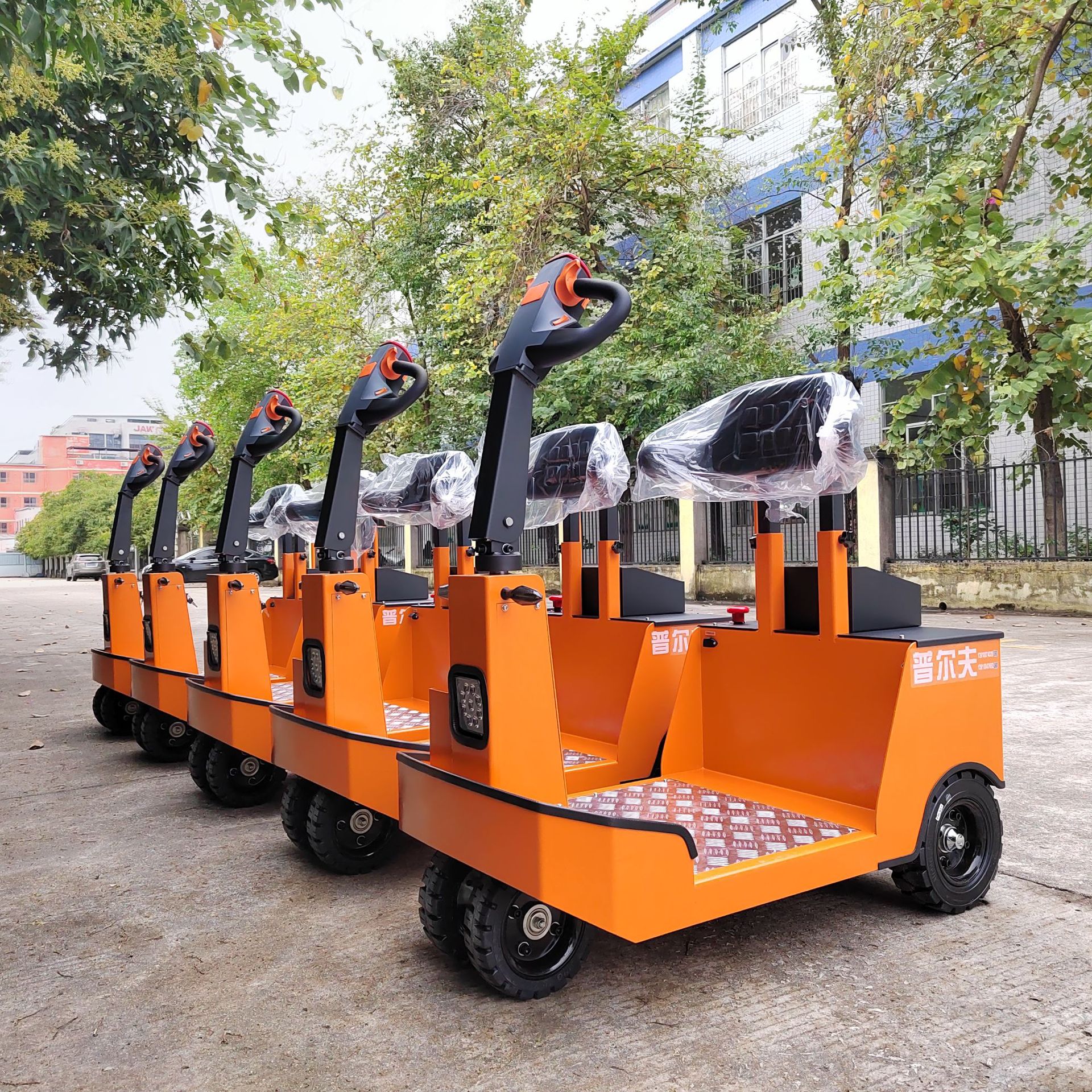 普尔夫站驾电动牵引车ML-200小型拖钩搬运车自动拖车头同轨迹挂车