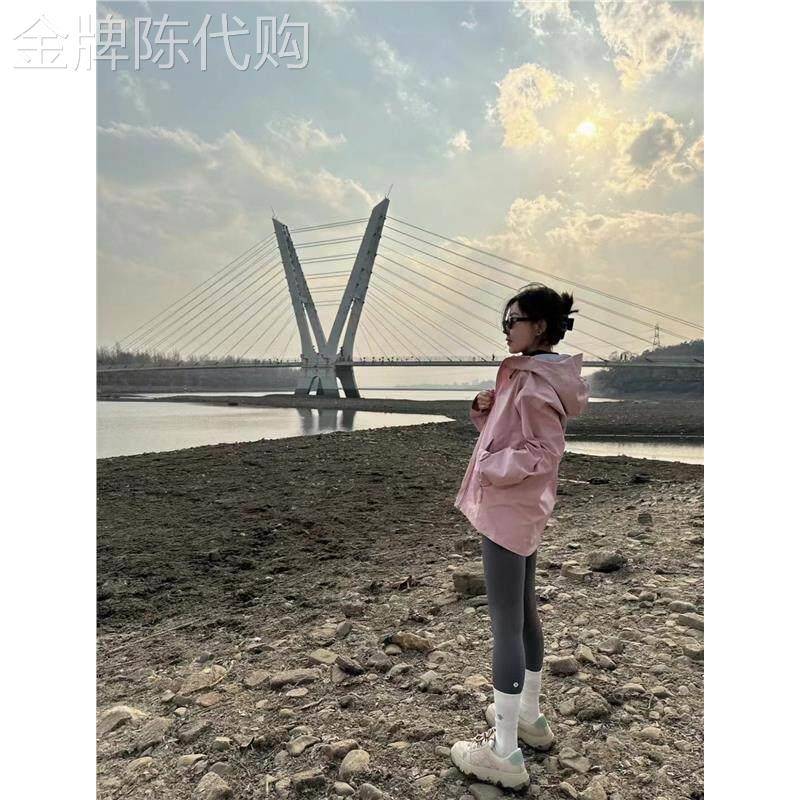 韩国大尺码软壳冲锋衣女户外防风防水连帽外套男春秋情侣夹克登山