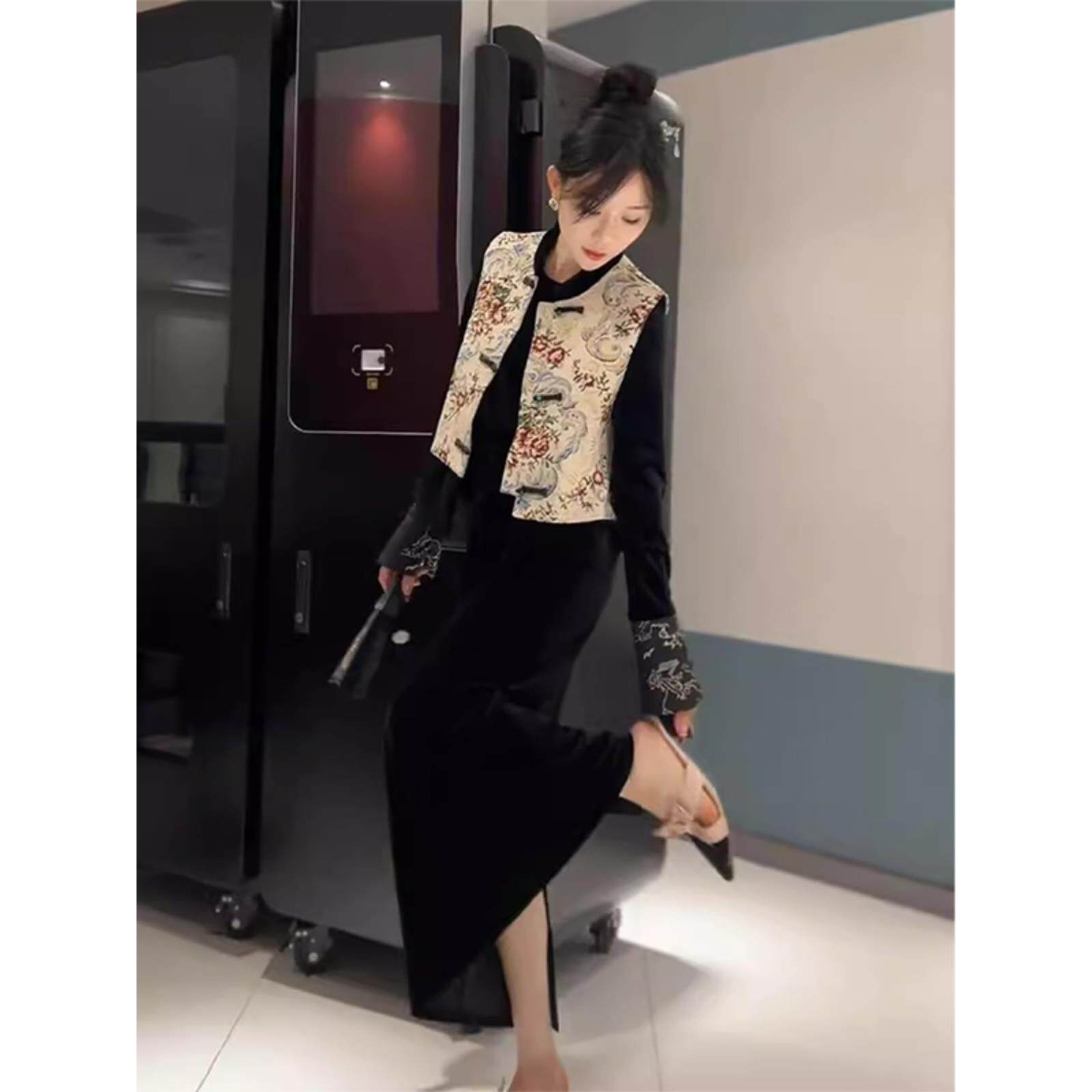 新中式国风女装2025年春秋新款高端小香风马甲背心连衣裙两件套装