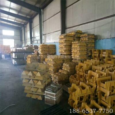 挖机带链机工程机械履底盘件HXT挖掘机链条勾链轨条四轮一带