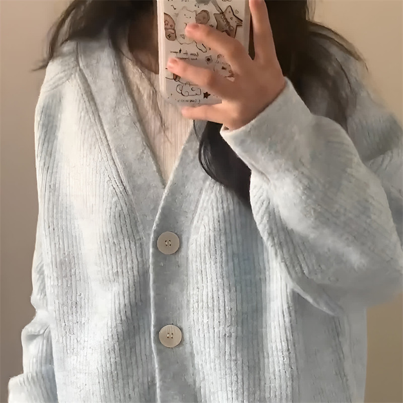 小清新奶蓝色软糯毛衣开