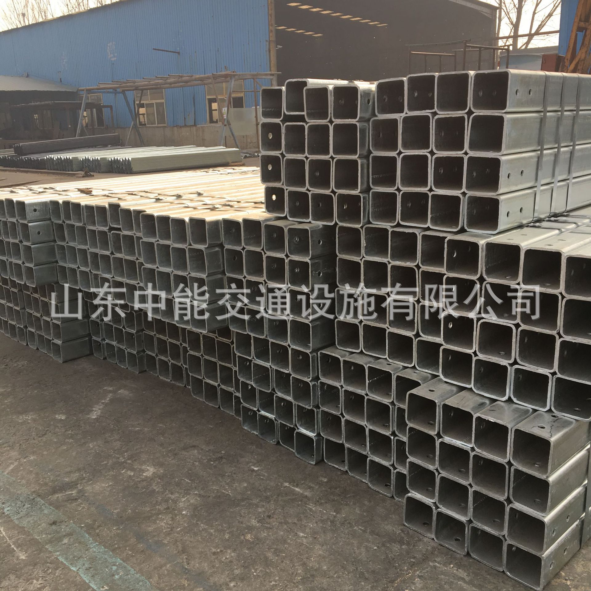 热镀锌喷塑高速公路防撞护栏配件