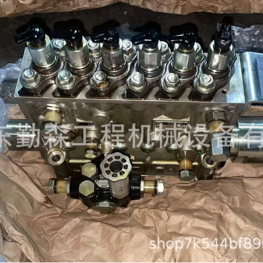12V140高压油泵 6215-71-1181 ZEXEL 106684-4043 106062-3740