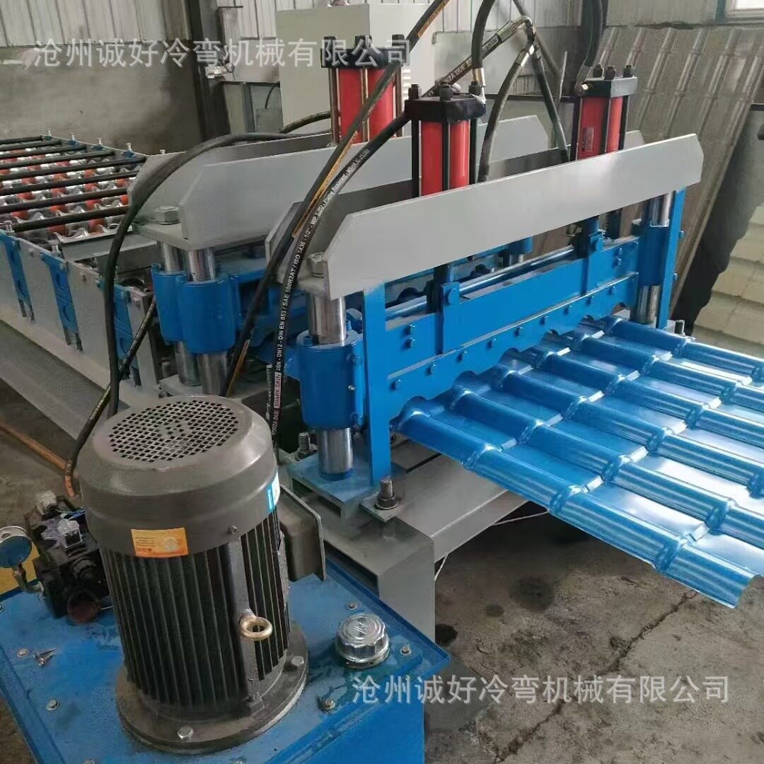 800型仿树脂瓦彩钢琉璃瓦设备