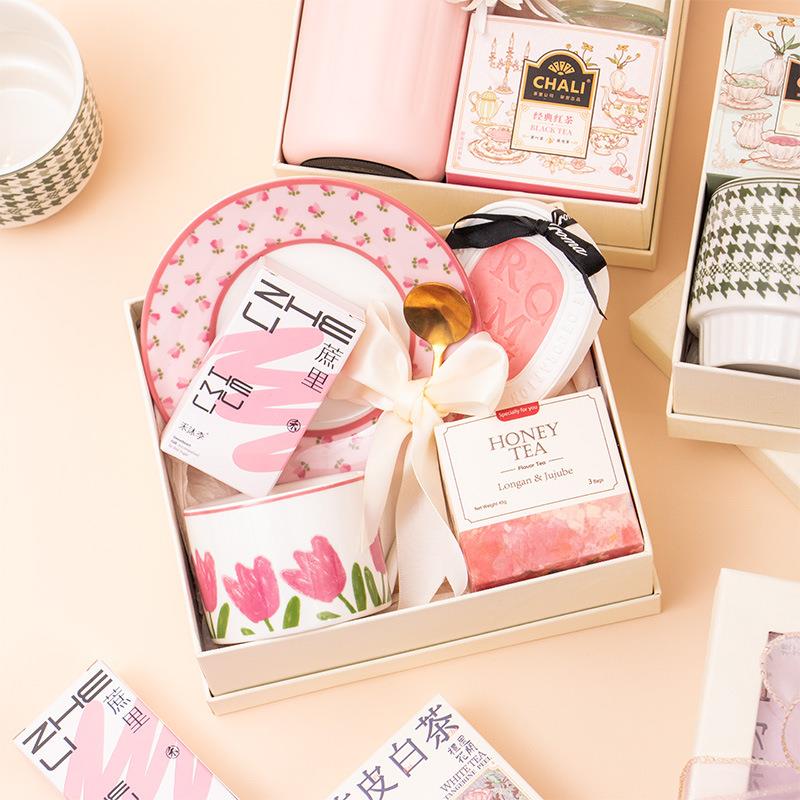 伴手礼女伴娘小众高级感回礼礼盒新娘婚礼送姐妹团高档实用小礼品