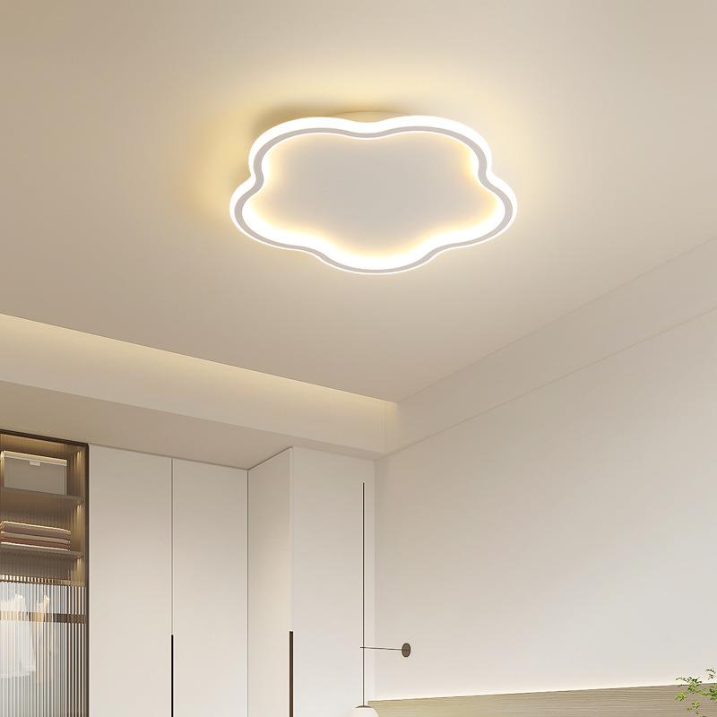 主卧室灯极简客厅灯云朵儿童房间灯具现代简约超薄新款餐厅吸顶灯