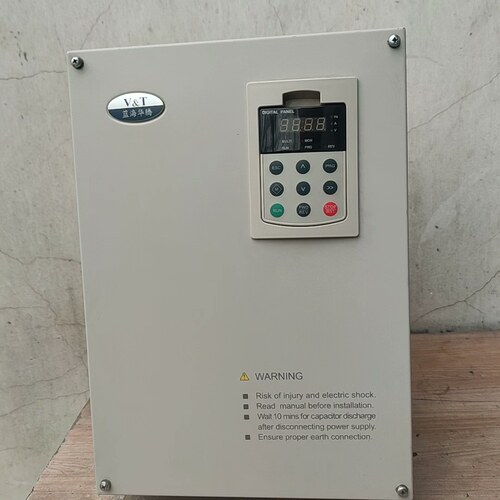 V5-H-4T22G/30L 蓝海华腾变频器 22kw 30kw 380V议价维修