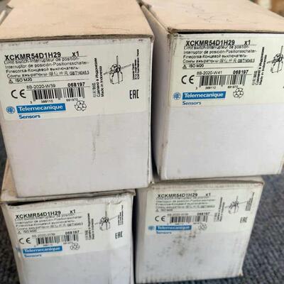 XCKMR54D1H29 十字限位开关 工控自动化配件议价维修