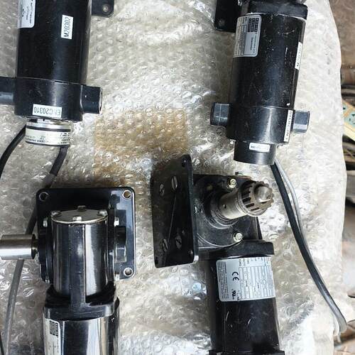 24A4FEPM-3F 4099HXEE0002 BODINE电机 带编码器议价维修