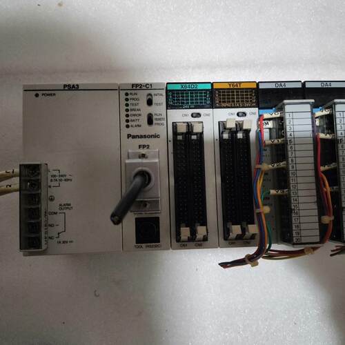 FP2-C1 PSA3 X64D2 Y64T AD8V1 DA4 松下PLC工控模块议价维修