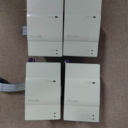 FX3U 4DA 4-20 0-10V 4 channels 4 outputs 400 24V 0议价维修