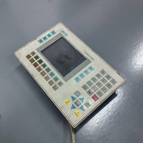 6AV3525-1EA01-0AX0 触摸屏 COROS OP25 工控操作面板议价维修